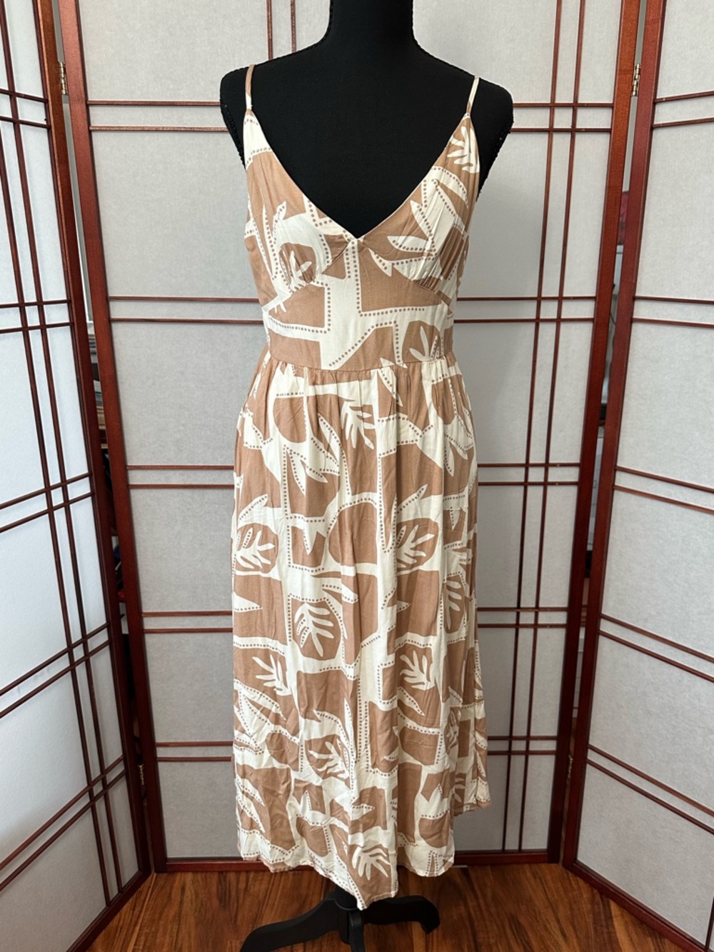 Neutral Tan & White Leaf-Print Spaghetti Strap Dress